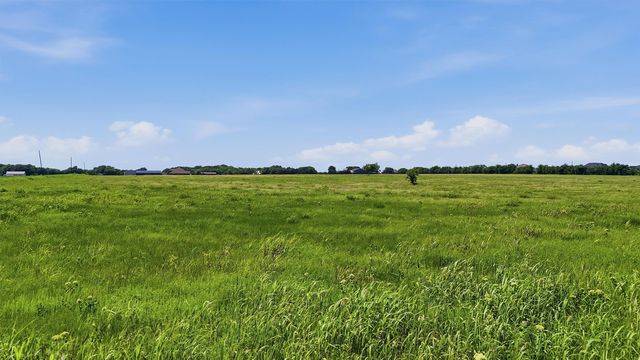 232 La Buena Vida Drive, Gunter, TX 75058