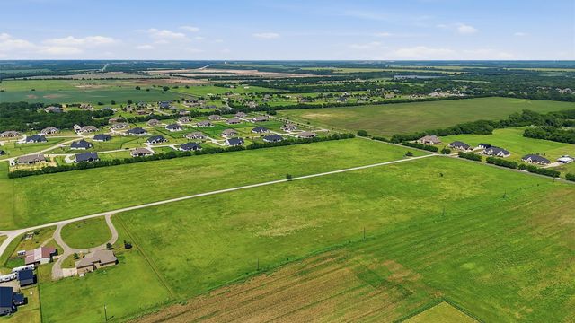232 La Buena Vida Drive, Gunter, TX 75058