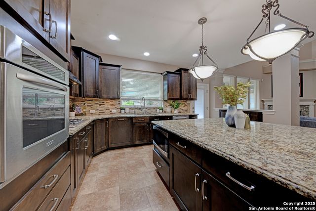 802 Ridge Trace, San Antonio, TX 78258