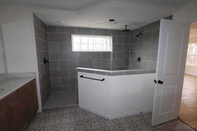 397 Glen Abbey Lane, Hamilton Twp, OH 45039