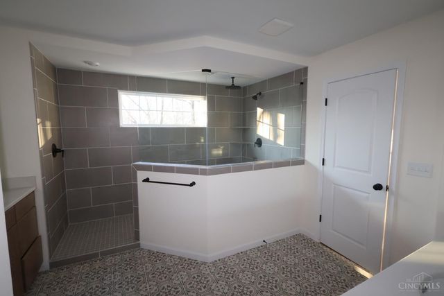 397 Glen Abbey Lane, Hamilton Twp, OH 45039