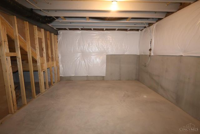 397 Glen Abbey Lane, Hamilton Twp, OH 45039