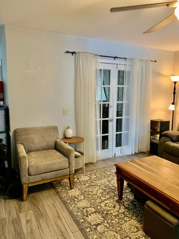 38 Meander Row 11, Charleston, SC 29412