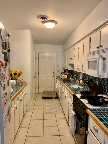 38 Meander Row 11, Charleston, SC 29412