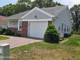 9 Dove Tree Court, Barnegat, NJ 08005