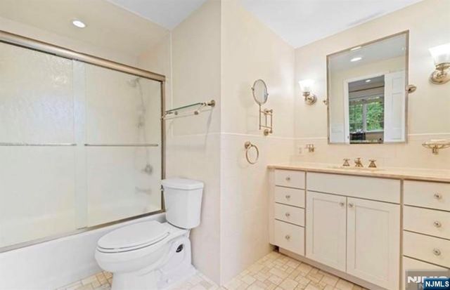 12 Lawrence Parkway, Tenafly, NJ 07670