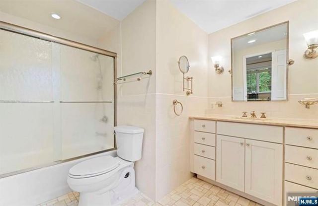 12 Lawrence Parkway, Tenafly, NJ 07670