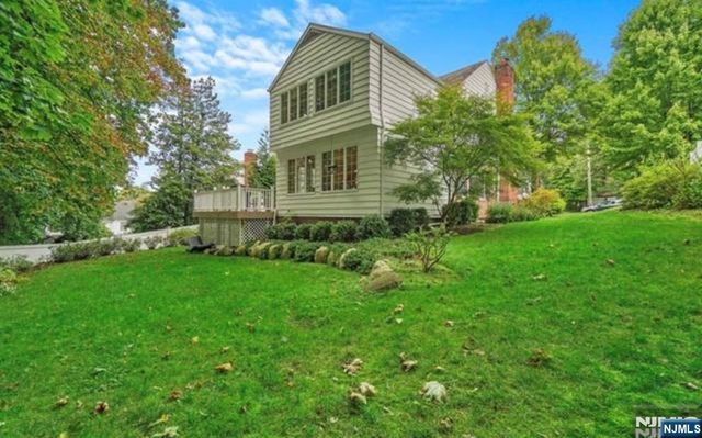 12 Lawrence Parkway, Tenafly, NJ 07670