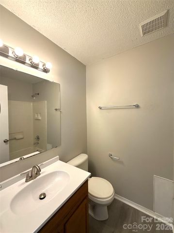 333 E Todd Lane, Charlotte, NC 28208