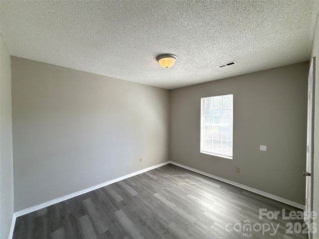 333 E Todd Lane, Charlotte, NC 28208