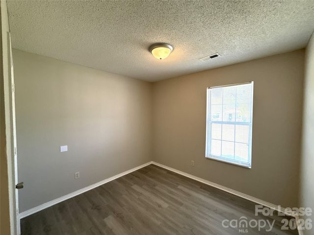 333 E Todd Lane, Charlotte, NC 28208