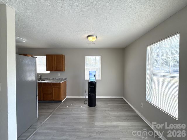 333 E Todd Lane, Charlotte, NC 28208