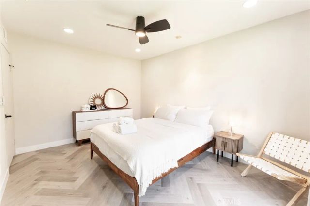 575 N Burton Way, Palm Springs, CA 92262