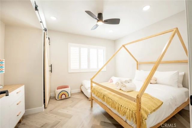 575 N Burton Way, Palm Springs, CA 92262