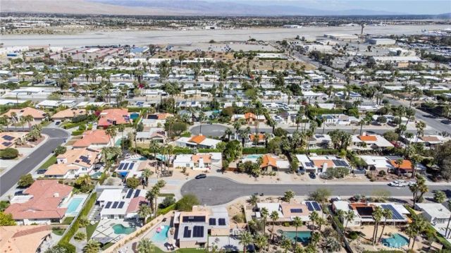 575 N Burton Way, Palm Springs, CA 92262