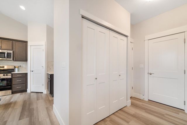 5819 S Sherri Lea Rd, Spokane, WA 99224