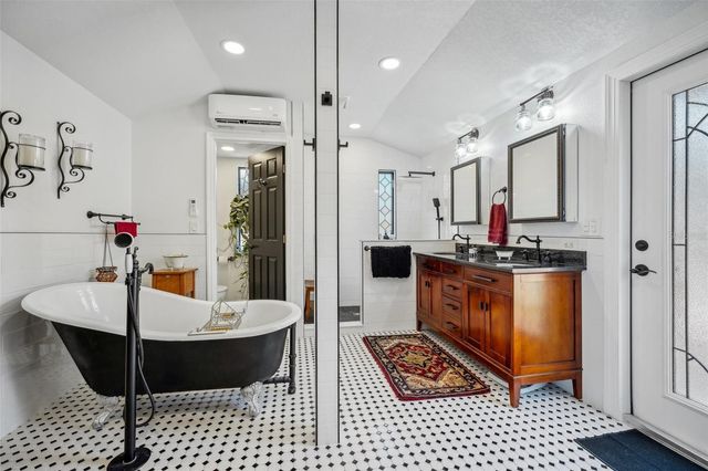 1020 VENETIAN AVENUE, Orlando, FL 32804