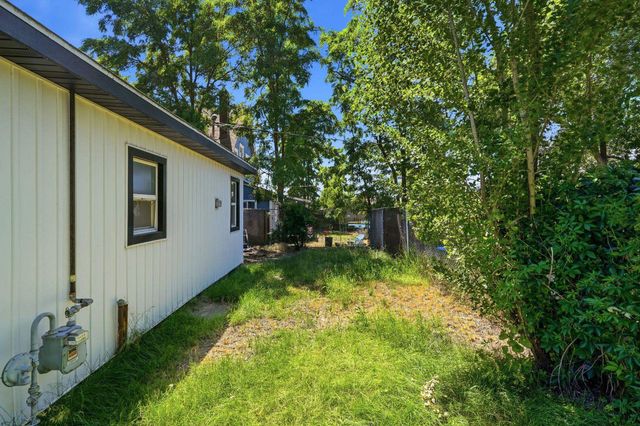 3017 N Standard St, Spokane, WA 99207
