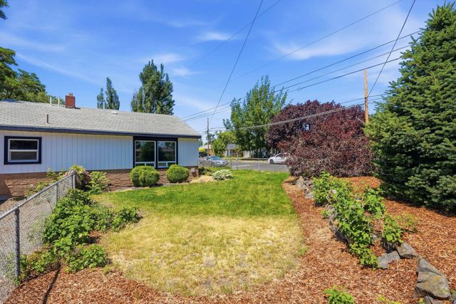 3017 N Standard St, Spokane, WA 99207
