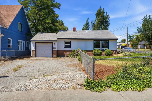 3017 N Standard St, Spokane, WA 99207