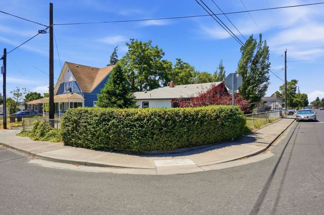 3017 N Standard St, Spokane, WA 99207