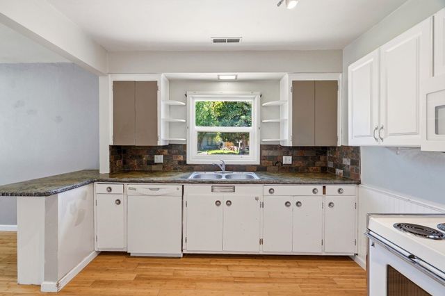 3017 N Standard St, Spokane, WA 99207