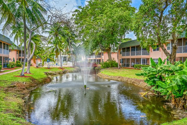 760 SE 2nd Avenue H105, Deerfield Beach, FL 33441