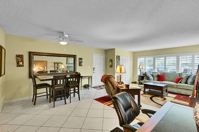 760 SE 2nd Avenue H105, Deerfield Beach, FL 33441