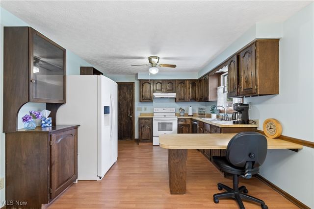 12390 Springwater Avenue NW, Uniontown, OH 44685