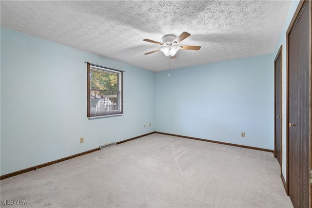 12390 Springwater Avenue NW, Uniontown, OH 44685