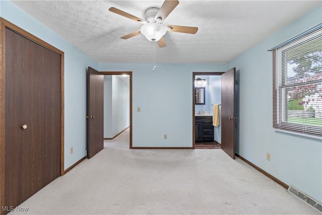 12390 Springwater Avenue NW, Uniontown, OH 44685