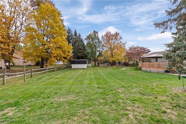 12390 Springwater Avenue NW, Uniontown, OH 44685