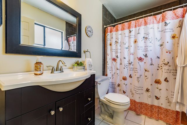 4255 Pumice Drive NE, Rio Rancho, NM 87124