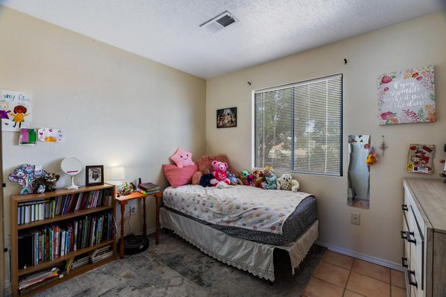 4255 Pumice Drive NE, Rio Rancho, NM 87124