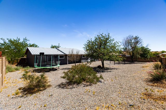 4255 Pumice Drive NE, Rio Rancho, NM 87124