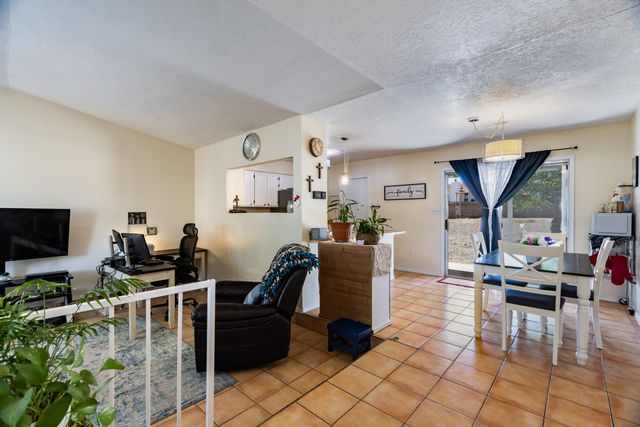 4255 Pumice Drive NE, Rio Rancho, NM 87124