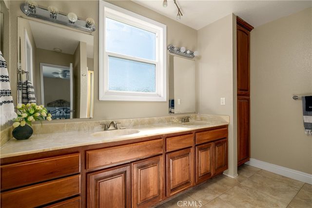 23417 Continental Drive, Canyon Lake, CA 92587