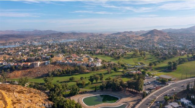 23417 Continental Drive, Canyon Lake, CA 92587