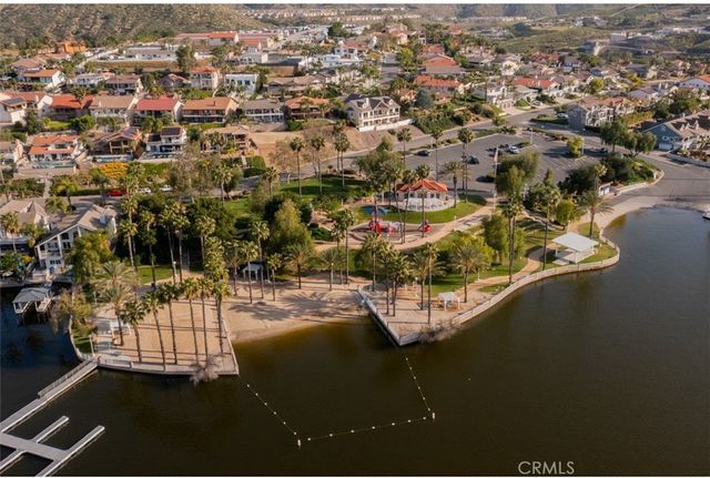 23417 Continental Drive, Canyon Lake, CA 92587