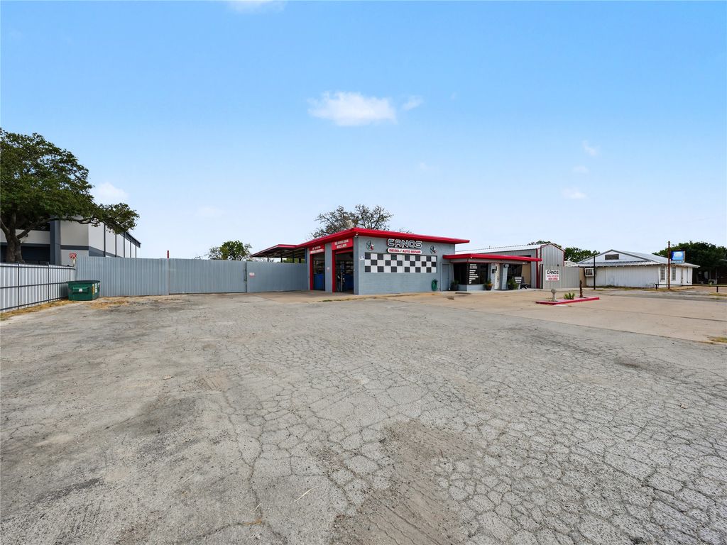 8212 White Settlement Road, White Settlement, TX 76108 — photo 3