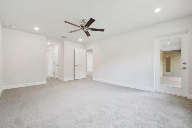 5801 NW Dana Circle, Port St. Lucie, FL 34986
