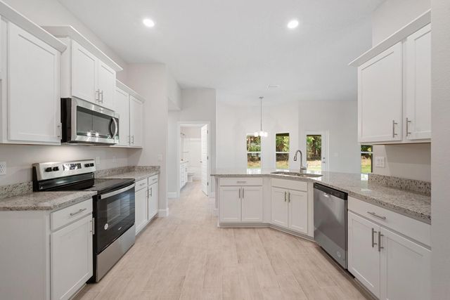 5801 NW Dana Circle, Port St. Lucie, FL 34986