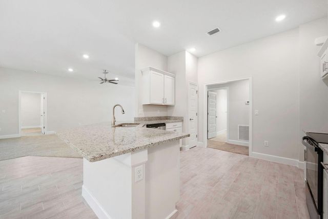 5801 NW Dana Circle, Port St. Lucie, FL 34986