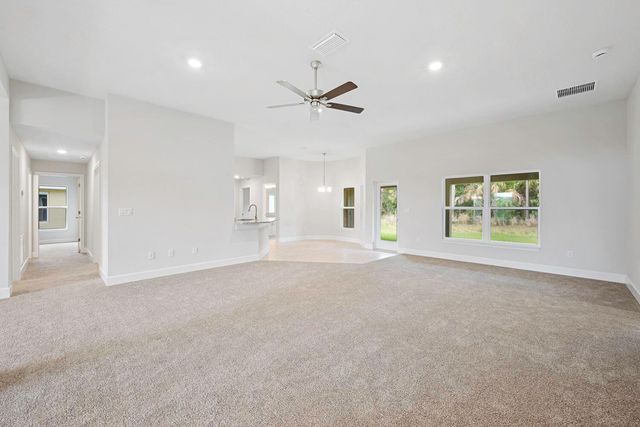 5801 NW Dana Circle, Port St. Lucie, FL 34986