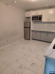 234 Roosevelt Avenue G, Lodi, NJ 07644