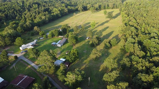 579 Thunder Mountain Road, Caddo Gap, AR 71935