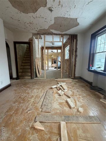 2471 Northland Avenue, St Louis, MO 63114