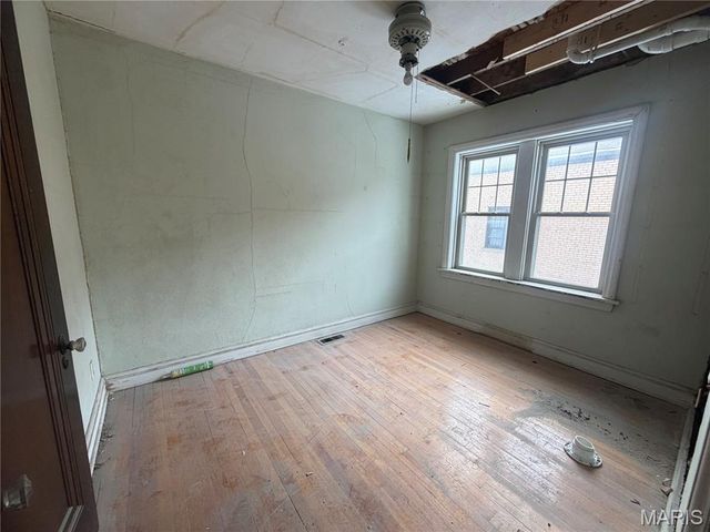 2471 Northland Avenue, St Louis, MO 63114