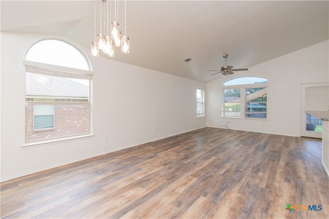 7003 Osbaldo Drive, Killeen, TX 76542
