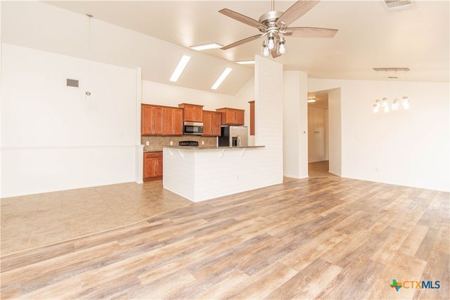 7003 Osbaldo Drive, Killeen, TX 76542
